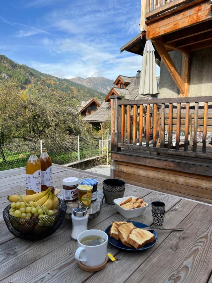 Bel Appartement 8 Personnes A Saint Chaffrey Exterior foto